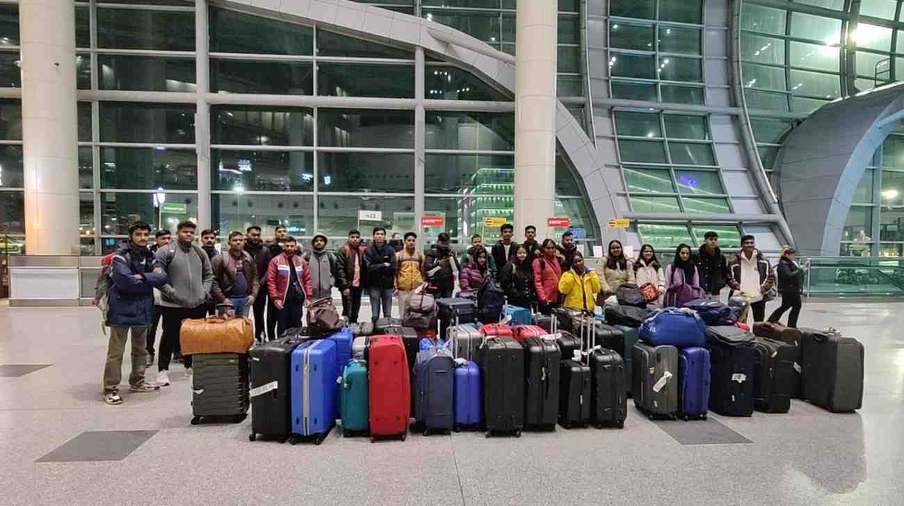 Students ready to departure